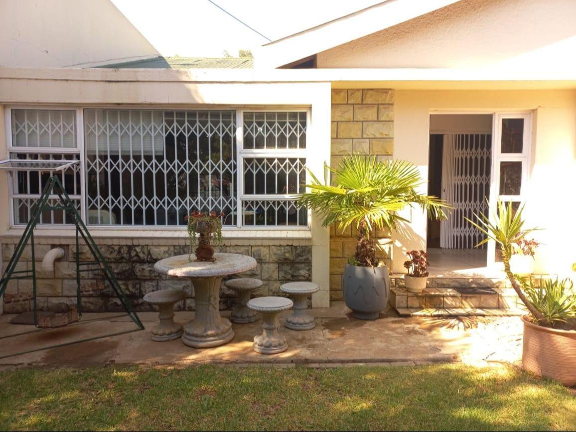 Anri Guesthouse Bloemfontein Luaran gambar