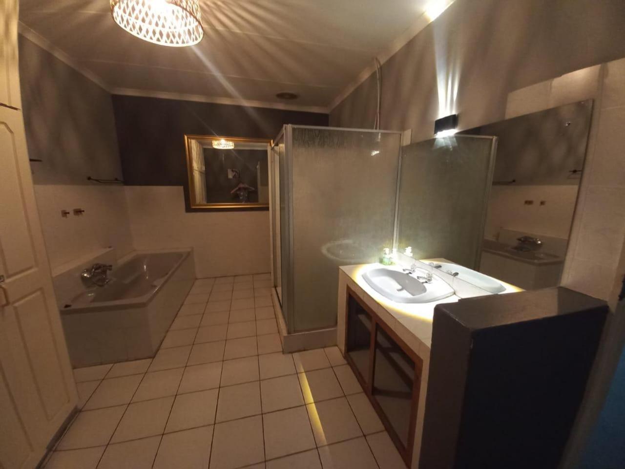 Anri Guesthouse Bloemfontein Luaran gambar