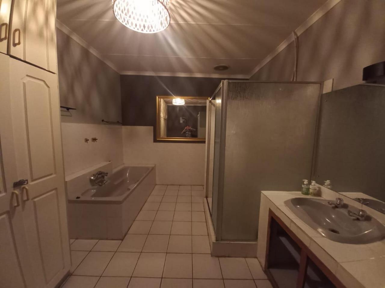 Anri Guesthouse Bloemfontein Luaran gambar